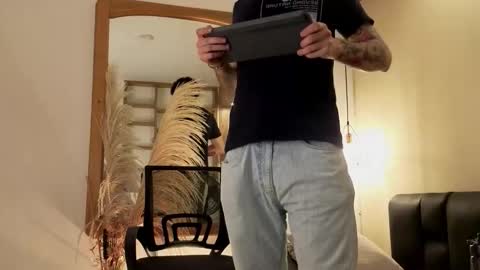 R A F A E L online show from February 17, 8:48 pm