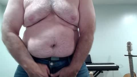 Snapshot of ragin_hardon001 chatting on February 15, 7:39 pm Ray online show from February 15, 7:39 pm