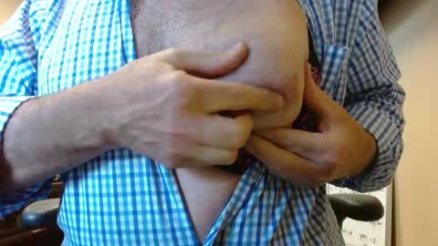 Snapshot of ragin_hardon001 chatting on September 10, 2:28 pm Ray online show from September 10, 2:28 pm