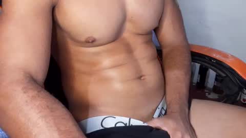 Snapshot of ragnar586 chatting on January 16, 7:52 pm Ragnar69 online show from January 16, 7:52 pm