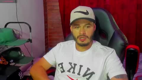 ragnar_lothbrok77 online show from March 11, 4:43 am