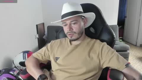 ragnar_lothbrok77 online show from September 11, 6:41 pm