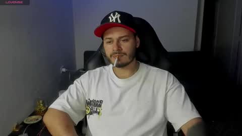 ragnar_lothbrok77 online show from March 4, 5:24 am