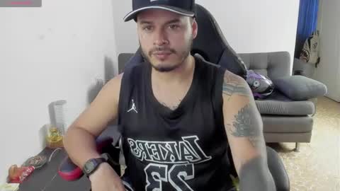 ragnar_lothbrok77 online show from April 24, 5:59 pm