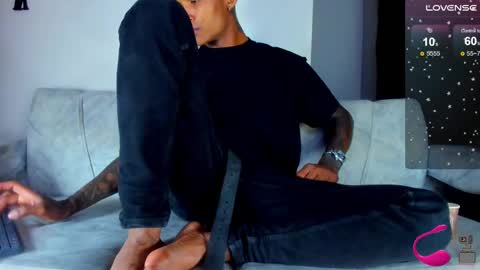 Andres H online show from March 7, 8:02 am