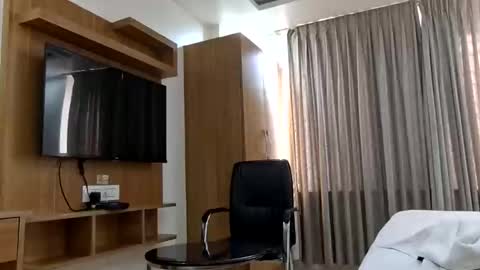 Snapshot of rahulr0 chatting on May 28, 10:12 am Rahul online show from May 28, 10:12 am