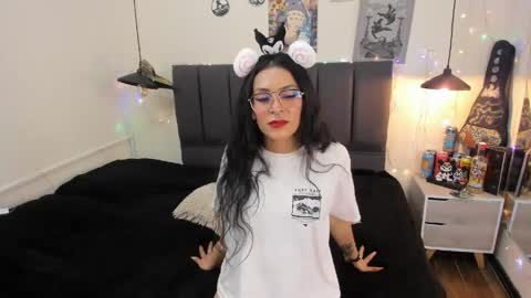 Raia online show from April 21, 3:02 am