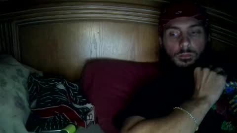 Snapshot of raidersman757 chatting on October 20, 1:50 am hitman online show from October 20, 1:50 am