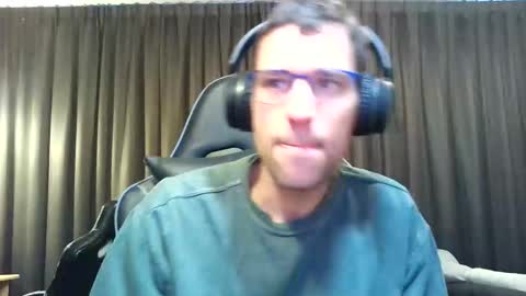 Snapshot of raimondo32 chatting on April 2, 1:42 pm Raimondo te Paste online show from April 2, 1:42 pm