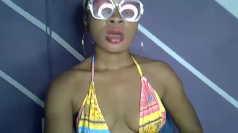 Snapshot of rainbow_baby26 chatting on September 22, 7:05 pm rainbow baby26 online show from September 22, 7:05 pm