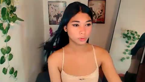 raindrizzle1706 online show from December 23, 1:47 am