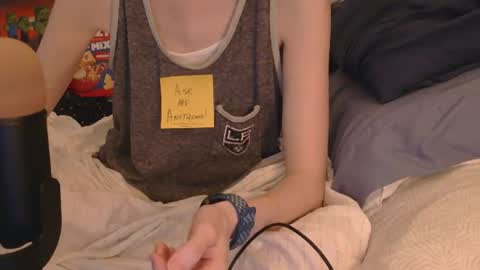 Snapshot of rainydayem chatting on July 11, 3:42 am RainyDayEm online show from July 11, 3:42 am