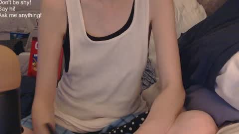 Snapshot of rainydayem chatting on July 25, 3:48 am RainyDayEm online show from July 25, 3:48 am