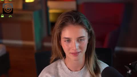 Snapshot of raisadoll chatting on November 9, 7:01 pm Raisa online show from November 9, 7:01 pm