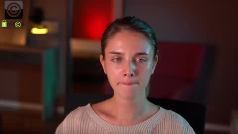 Snapshot of raisadoll chatting on November 17, 7:52 pm Raisa online show from November 17, 7:52 pm