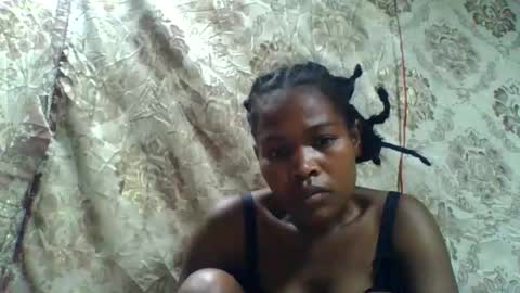 raissalove688460 online show from June 2, 1:18 am