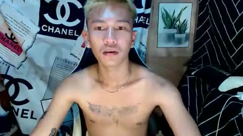 Snapshot of ralfhuge24 chatting on September 29, 8:02 pm ralfhuge24 online show from September 29, 8:02 pm