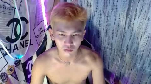 ralfhuge24 online show from December 14, 6:52 am