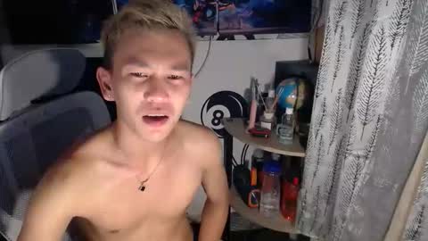 ralfhuge24 online show from April 6, 1:25 am