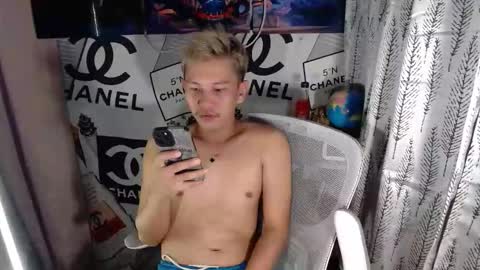 ralfhuge24 online show from April 23, 12:29 pm