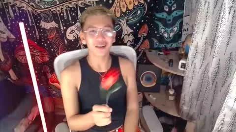 Snapshot of ralfhuge24 chatting on May 5, 12:35 pm ralfhuge24 online show from May 5, 12:35 pm