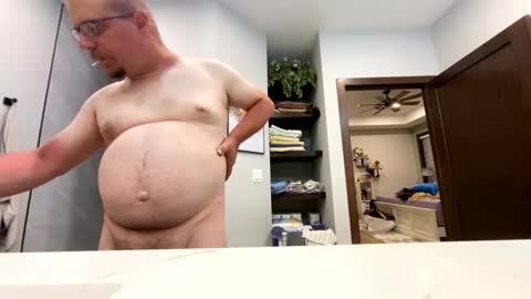 Snapshot of ralph_roberts chatting on June 8, 2:23 am Ralph Roberts online show from June 8, 2:23 am