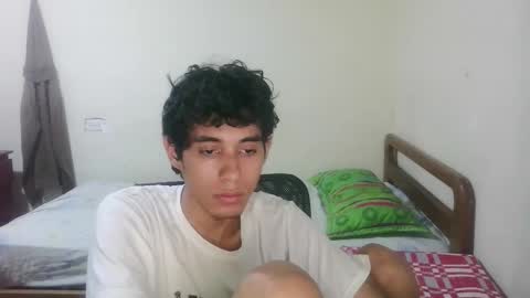 Snapshot of rami_hot0 chatting on March 4, 4:13 pm rami_hot0 online show from March 4, 4:13 pm