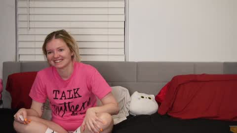 Snapshot of ramichick chatting on January 14, 1:36 am Rami online show from January 14, 1:36 am