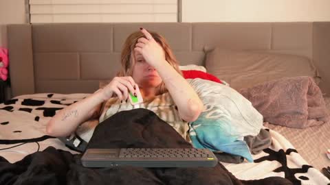 Snapshot of ramichick chatting on February 2, 9:40 am Rami online show from February 2, 9:40 am