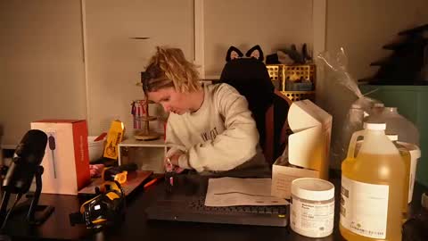 Snapshot of ramichick chatting on March 4, 2:06 am Rami online show from March 4, 2:06 am