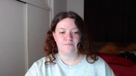 Snapshot of ramona15 chatting on April 28, 2:27 am Ramona online show from April 28, 2:27 am