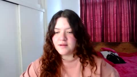 Snapshot of ramona15 chatting on May 16, 9:57 pm Ramona online show from May 16, 9:57 pm