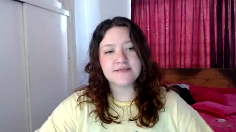 Snapshot of ramona15 chatting on June 11, 9:24 pm Ramona online show from June 11, 9:24 pm