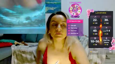 Snapshot of ramonaanca99 chatting on May 9, 8:14 pm Kim-Hot-Girl online show from May 9, 8:14 pm