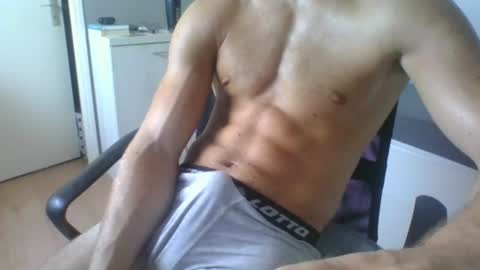 ramonjoosse2001 online show from July 14, 4:34 pm