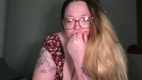 Randii online show from May 6, 3:24 am