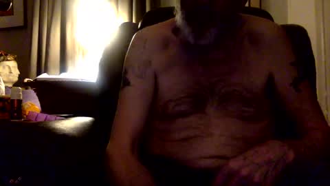 Snapshot of rando56 chatting on November 8, 10:59 am Randy online show from November 8, 10:59 am