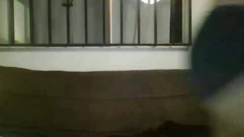 Random girl on sofa online show from June 7, 5:00 am