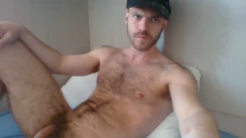 randomguy_42 online show from June 15, 12:07 pm