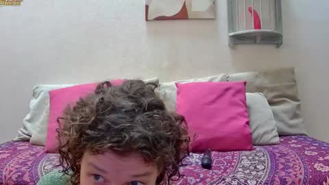 MR  DJ Randomshuffle  friends playing with sexual energy live - OMG we are back online show from December 17, 2:11 pm