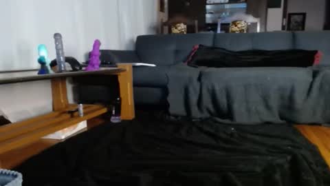 Snapshot of randyhandymann chatting on October 1, 2:01 pm randyhandymann online show from October 1, 2:01 pm