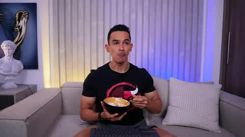 RANDY online show from December 1, 6:46 pm