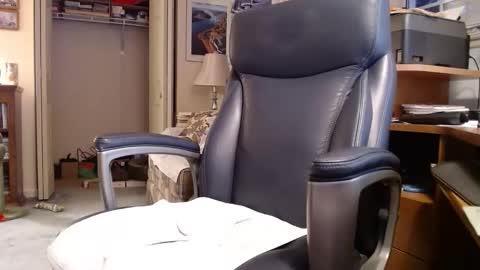 Snapshot of ranger1001 chatting on December 4, 9:12 pm ranger1001 online show from December 4, 9:12 pm