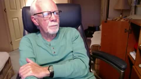 Snapshot of ranger1001 chatting on December 18, 9:10 pm ranger1001 online show from December 18, 9:10 pm