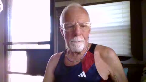 ranger1001 online show from April 24, 3:58 pm