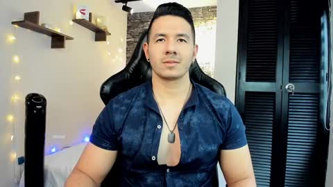 Jonas online show from January 12, 8:25 pm