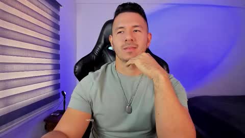 Jonas online show from December 4, 2:48 pm