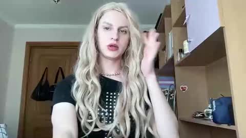 Ranya online show from April 17, 11:24 am