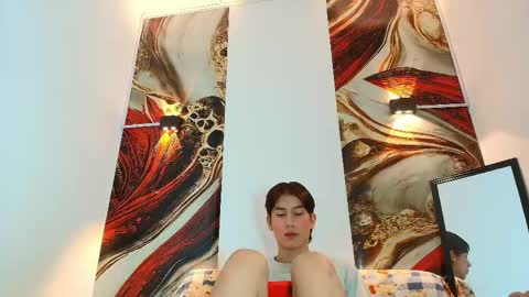 Snapshot of raphael_nyon1 chatting on April 30, 4:19 am raphael_nyon1 online show from April 30, 4:19 am