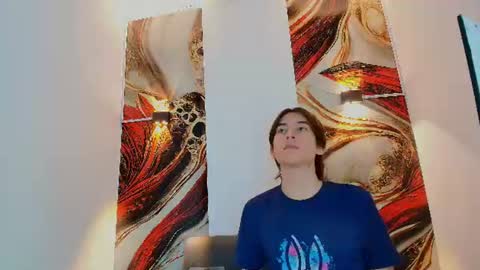 raphael_nyon1 online show from June 12, 4:00 am